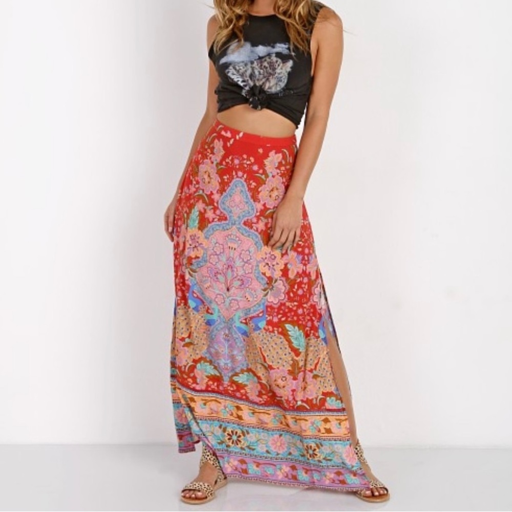 Spell & The Gypsy Lotus Maxi Split Skirt Ruby
Size Medium
